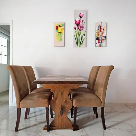 Casa Auxilia Holiday home